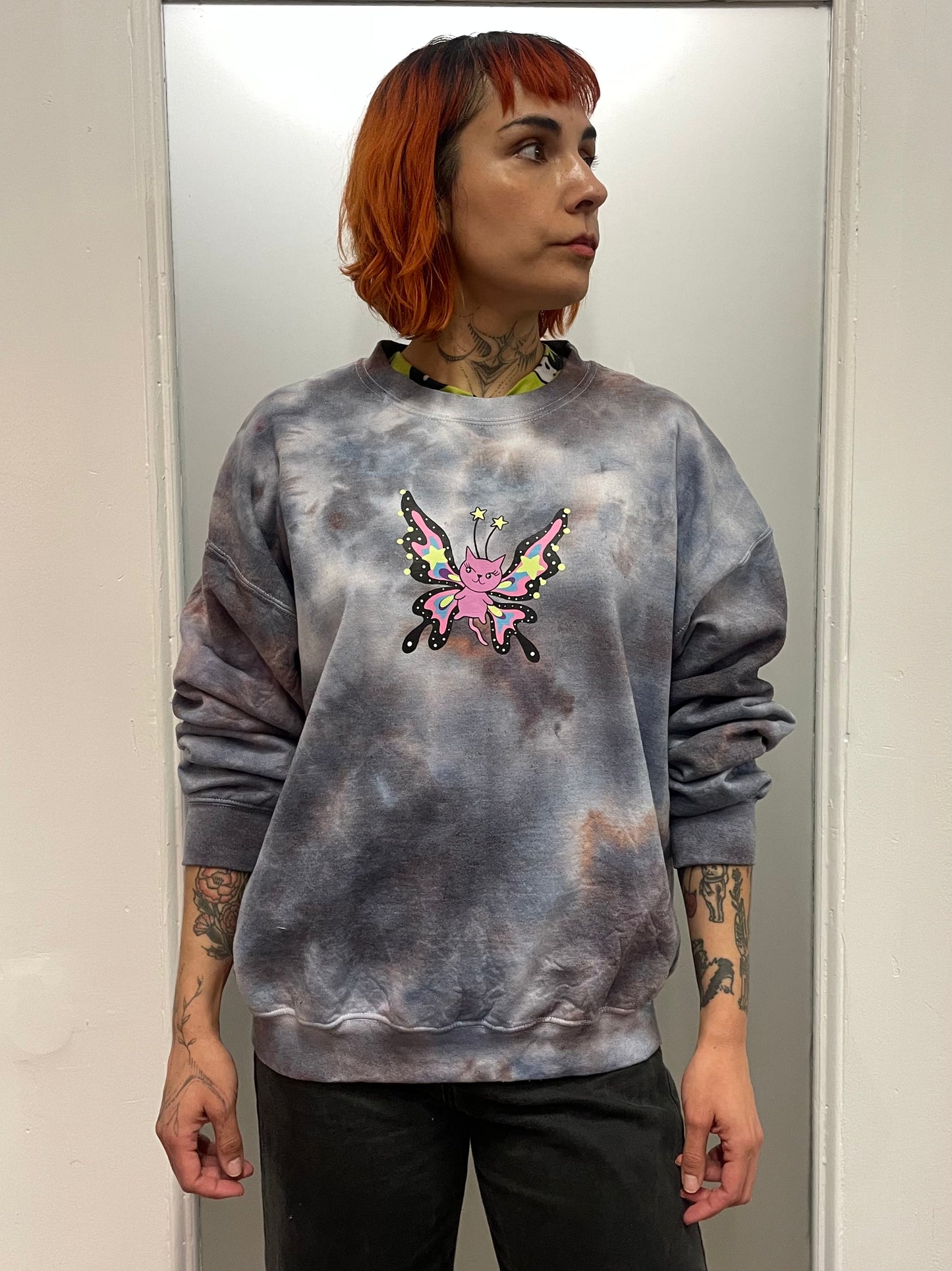 Butterfly Cat Sweatshirt XL