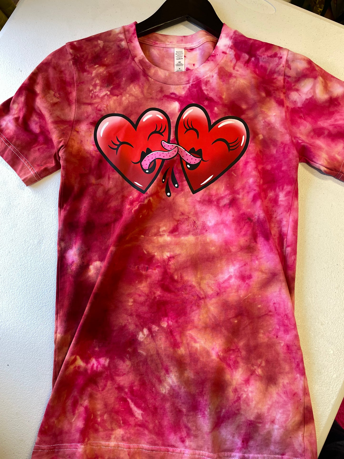 Sapphic Hearts ❤️ Unisex XS